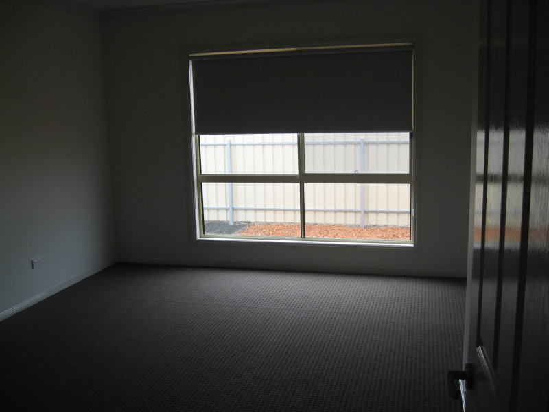 NEAT WEATHERBOARD HOME - WELL PRESENTED Picture 3