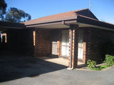 AN INVESTMENT OPPORTUNITY OR FIRST HOME NOT TO BE MISSED! Picture