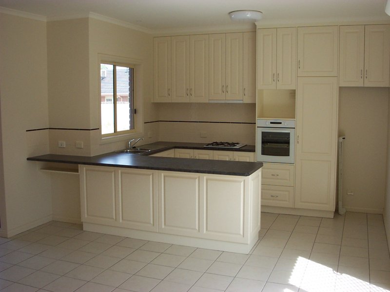 UNDER OFFER / UNDER CONTRACT Picture 2
