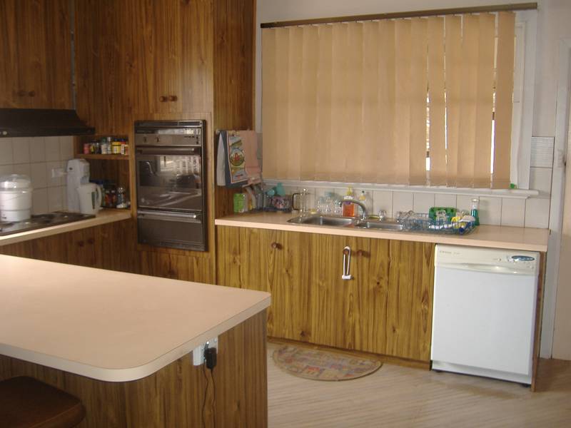 QUIET RURAL LIVING IN GOROKE Picture 2