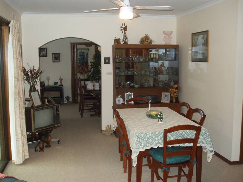 GREAT FAMILY HOME Picture 3