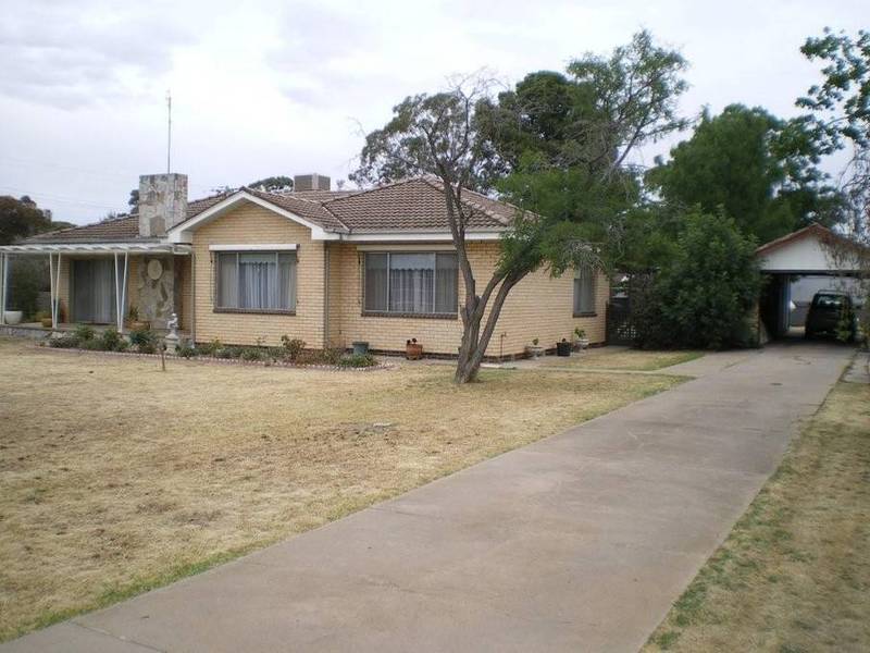 Warracknabeal Home Picture 1
