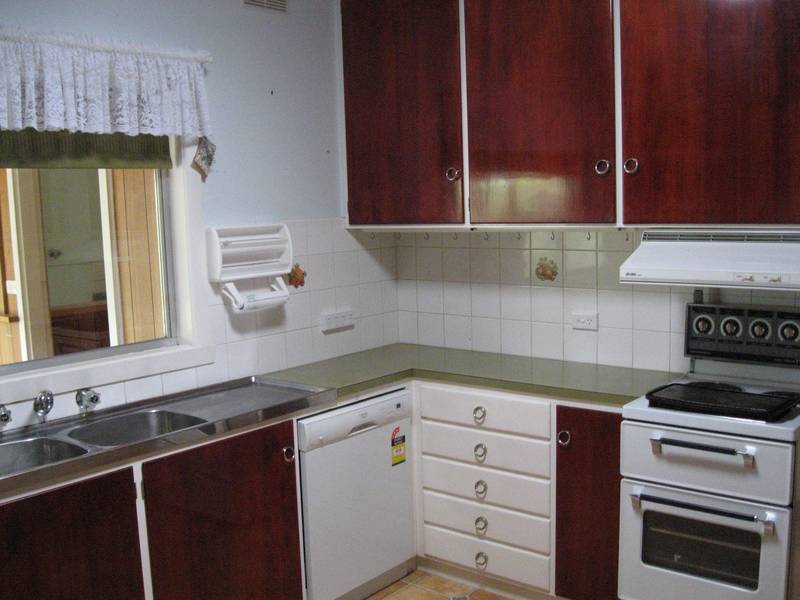 VERY NEAT 4 BEDROOM HOME Picture