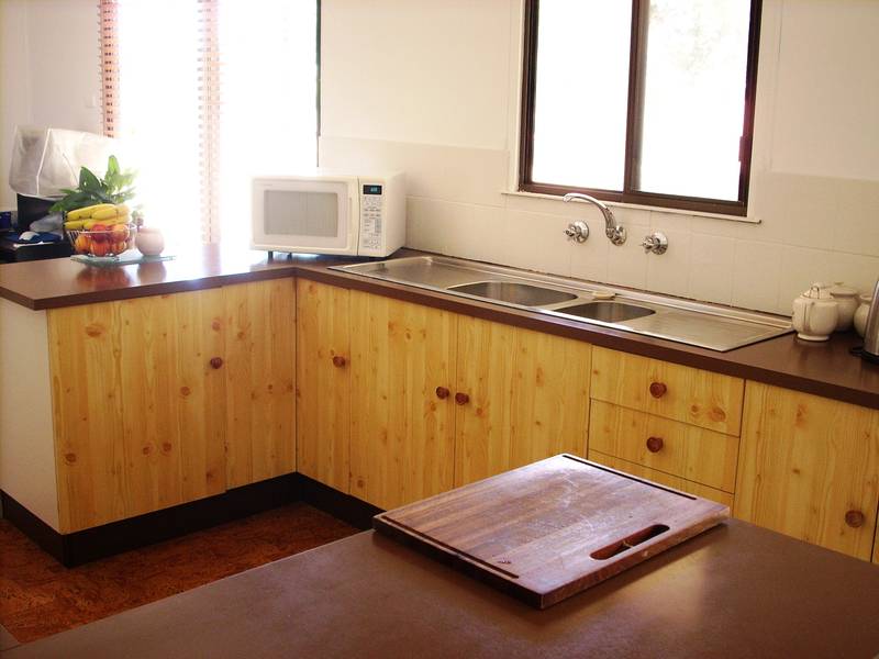 MOUNTAIN VIEWS Picture 2