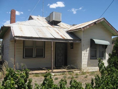 FAMILY LIVING Picture FAMILY LIVING Picture