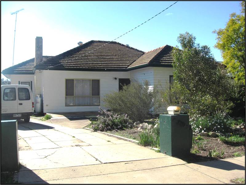 LOCATION, LOCATION Picture 1