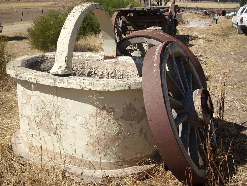 15 RURAL ACRES WITH A CHURCH Picture 2