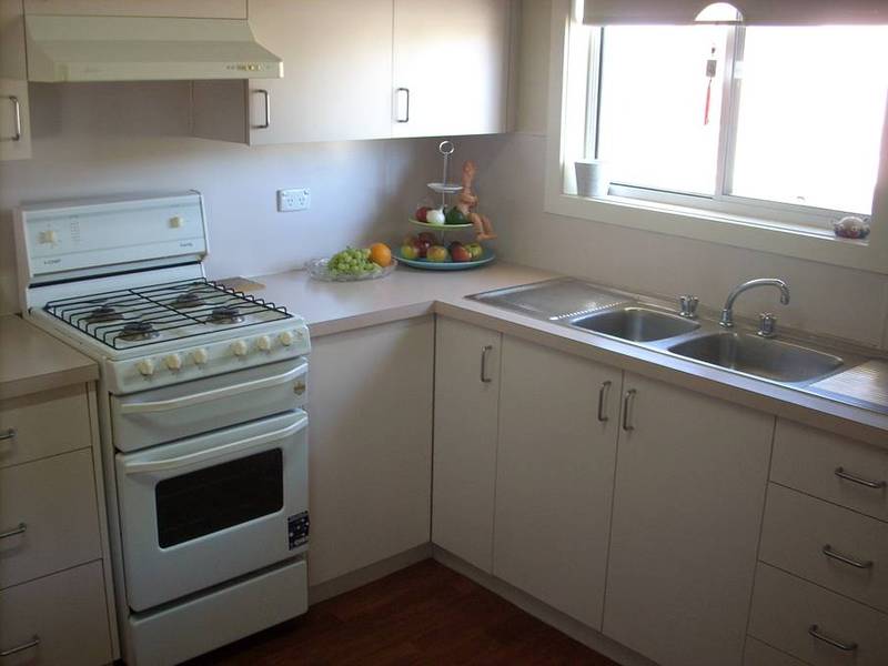 UNDER OFFER / UNDER CONTRACT Picture 2