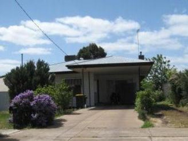 WEST AREA FAMILY HOME Picture 1