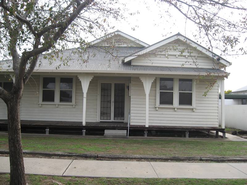 2 BEDROOM FAMILY HOME Picture