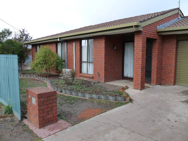 UNDER OFFER / UNDER CONTRACT Picture 1