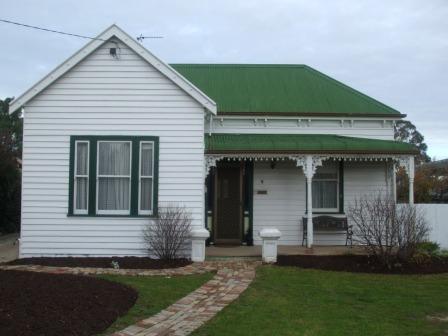 UNDER OFFER/ UNDER CONTRACT Picture 1