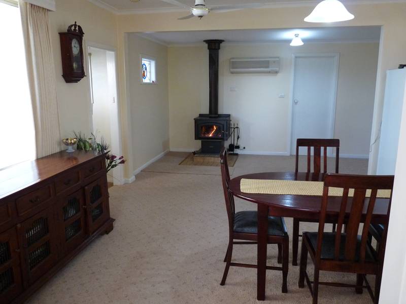 RURAL LIFESTYLE ON 33 ACRES Picture 3