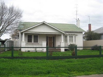 CENTRAL 3 BEDROOM HOME Picture