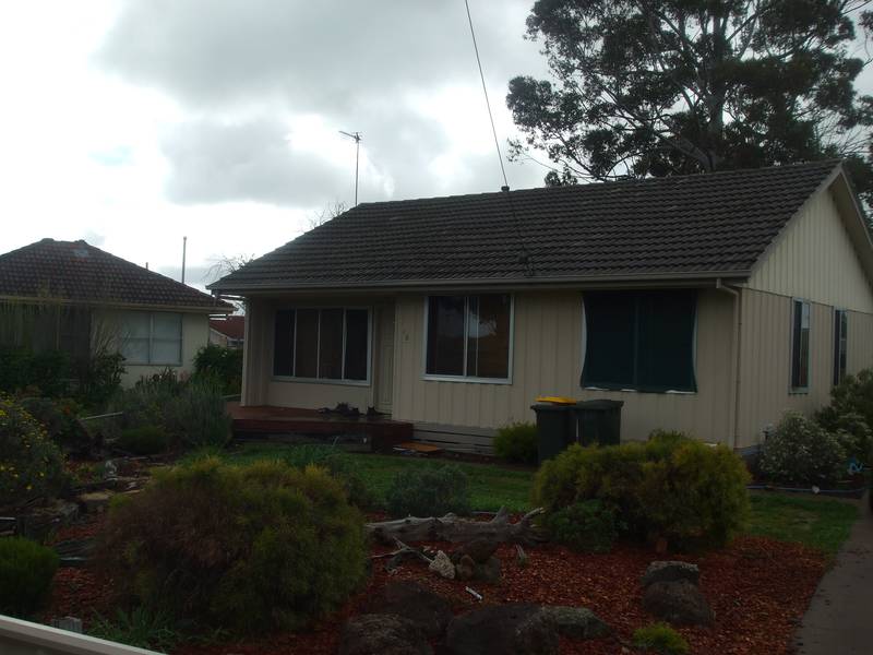 Comfortable living at an easy price! Picture 1