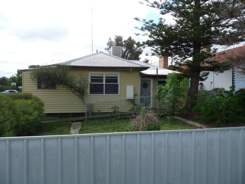 UNDER OFFER/ UNDER CONTRACT Picture 1