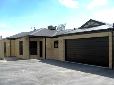 CLASSY 3 BEDOOM TOWNHOUSE Picture CLASSY 3 BEDOOM TOWNHOUSE Picture