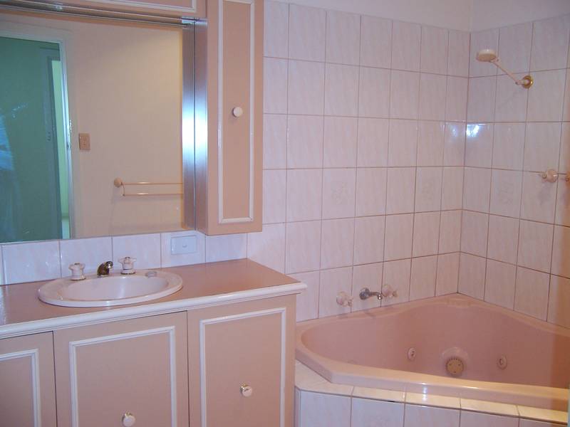 Lovely Family Home Picture 3