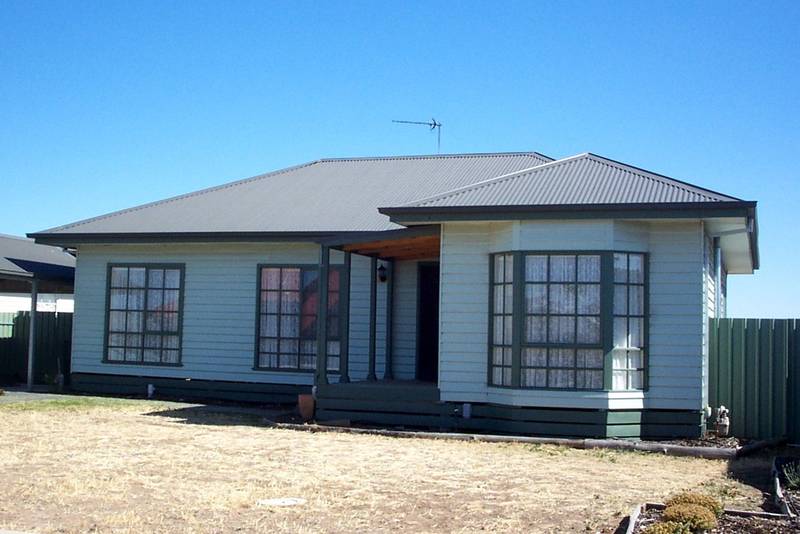 Lovely Family Home Picture 1