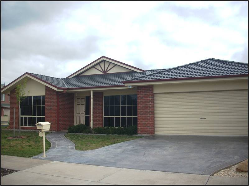 PERFECT BARNES BOULEVARD LOCATION Picture 1