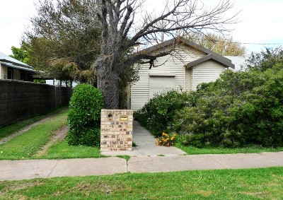 Central location, close to CBD Picture