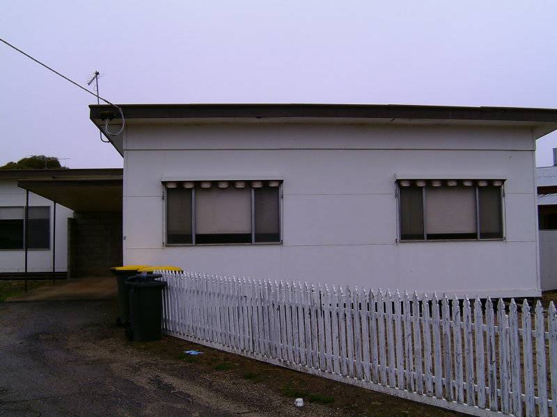 One Bedroom Unit Picture 1