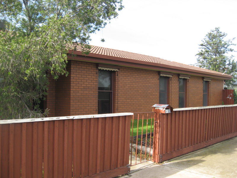 Large family home in Murtoa Picture 1