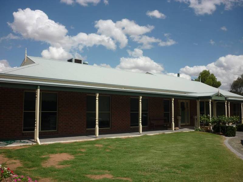 Family Retreat Picture 1