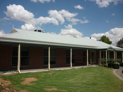 Family Retreat Picture Family Retreat Picture