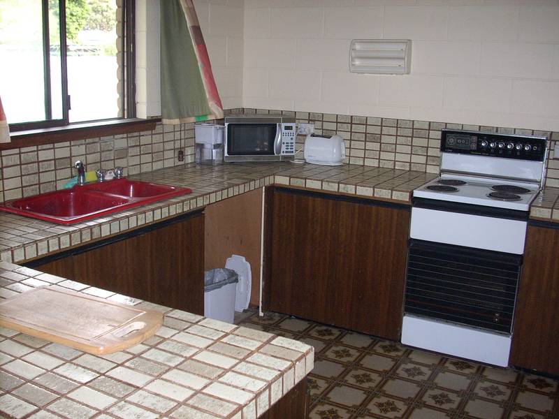 CENTRAL LOCATION Picture 2