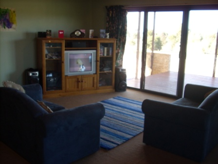 RURAL LIFESTYLE ON 40 ACRES Picture 3