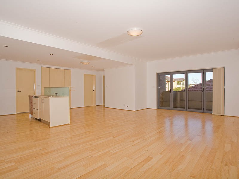 Packed with Features Picture 2