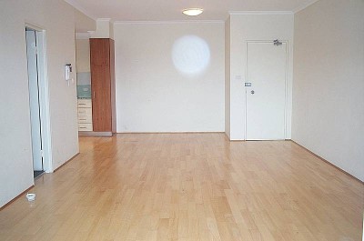 Modern One Bedder Picture