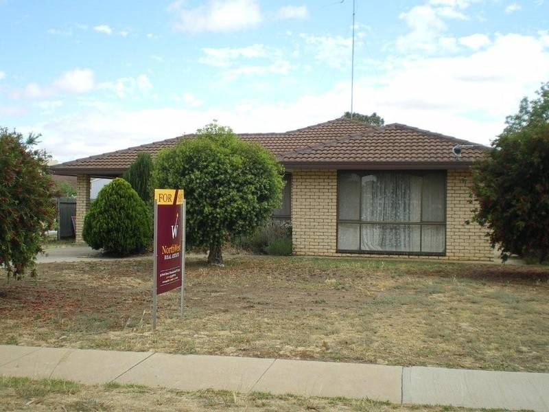 JUST MOVE IN WARRACKNABEAL Picture 1