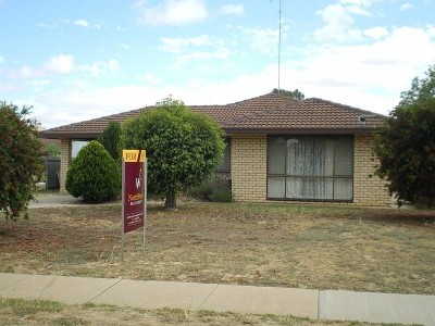 JUST MOVE IN WARRACKNABEAL Picture