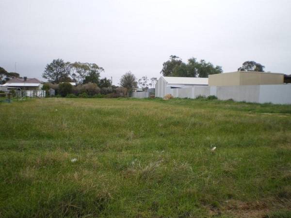 WALK TO SCHOOL REDUCED TO SELL Picture