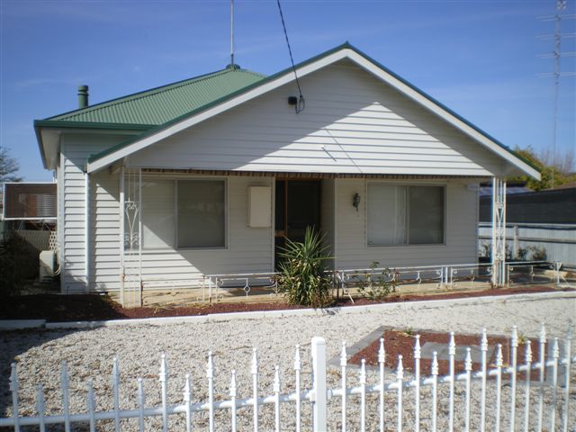 LOCATION LOCATION (GOOD PRICE) Picture 1