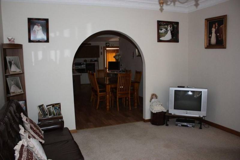 LOCATION LOCATION (GOOD PRICE) Picture 2