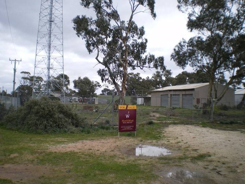 PRIME HIGHWAY LOCATION Picture 2