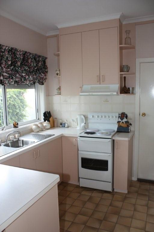 ONE FOR THE FAMILY Picture 2