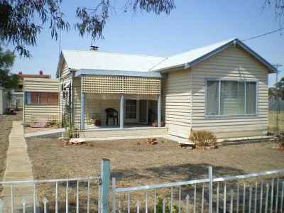 COMPACT COTTAGE Picture