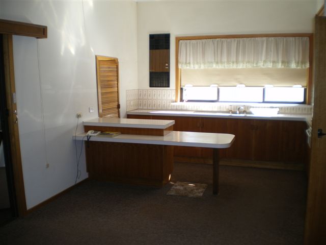 ENJOY THE QUIET LIFE- NEW PRICE! Picture 2