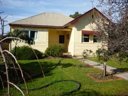 Corner with Double Block in Well Established Garden Picture 1