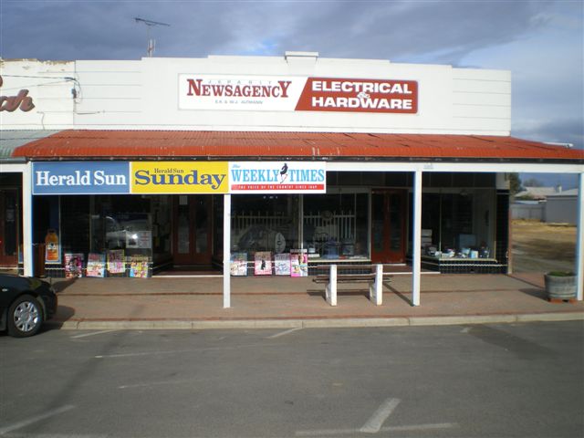 WHAT A WAY TO START OUT- GREAT NEW PRICE! Picture 1