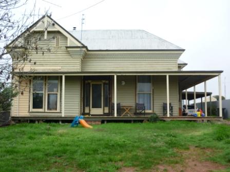 Large Family Home Picture 1