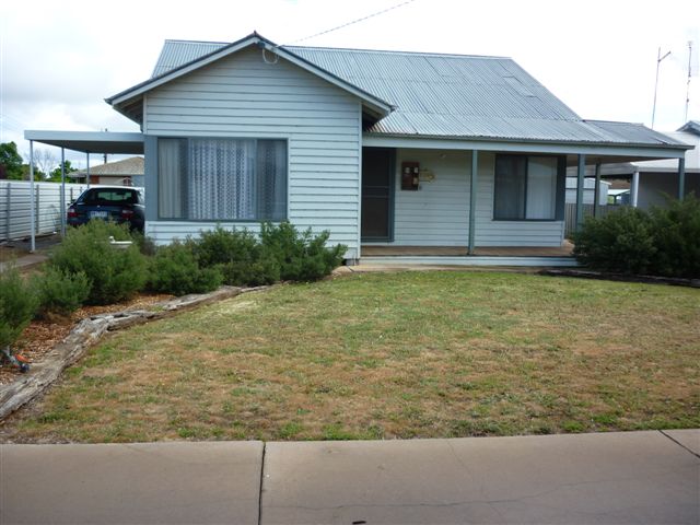 IDEAL FIRST HOME OR INVESTMENT PROPERTY - SECOND PRICE REDUCTION!0 Picture 3