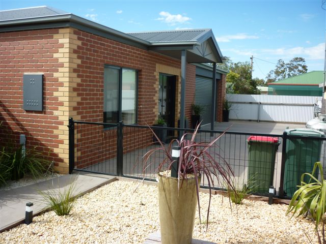 Modern Living at its Best Picture 3