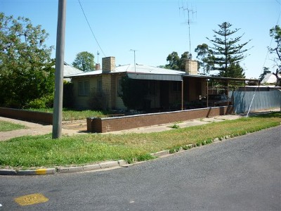 Compact Home on a Corner Block Picture