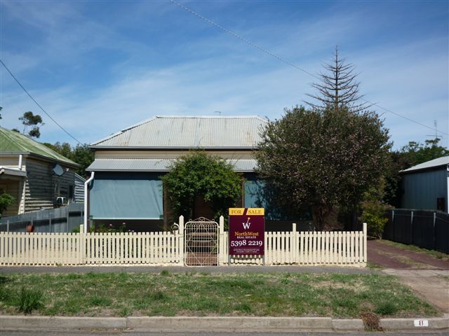 CUTE COZY AND COMFY! Picture 1