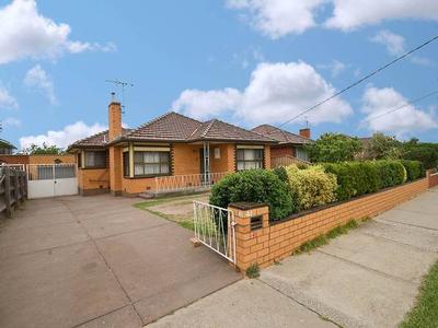 FANTASTIC OPPORTUNITY FOR 1st HOME BUYERS/INVESTORS Picture FANTASTIC OPPORTUNITY FOR 1st HOME BUYERS/INVESTORS Picture